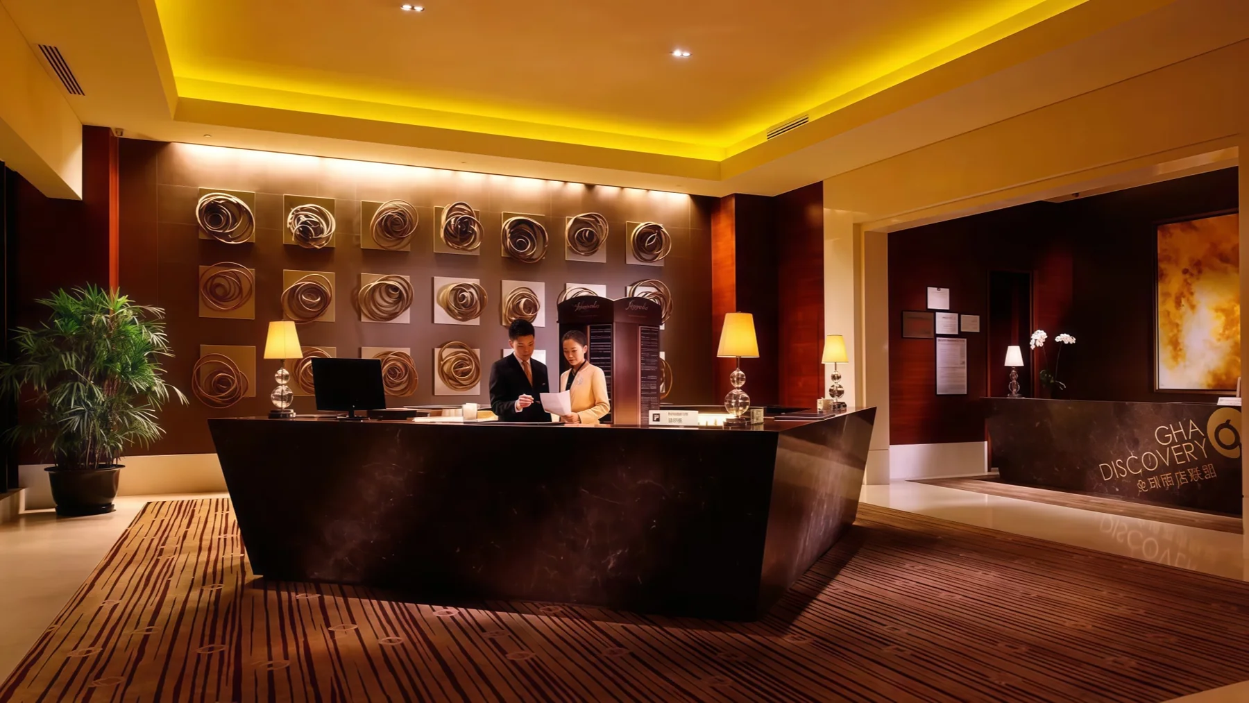 referencia de mobiliario hotelero Grand Kempinski Hotel
