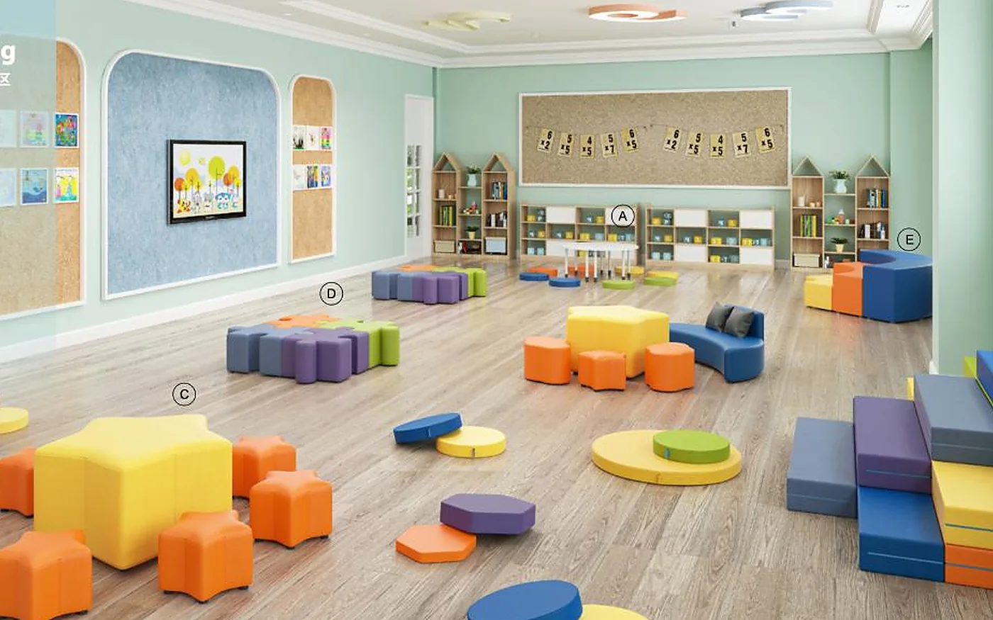 sala infantil con asientos bajos y zonas de actividad