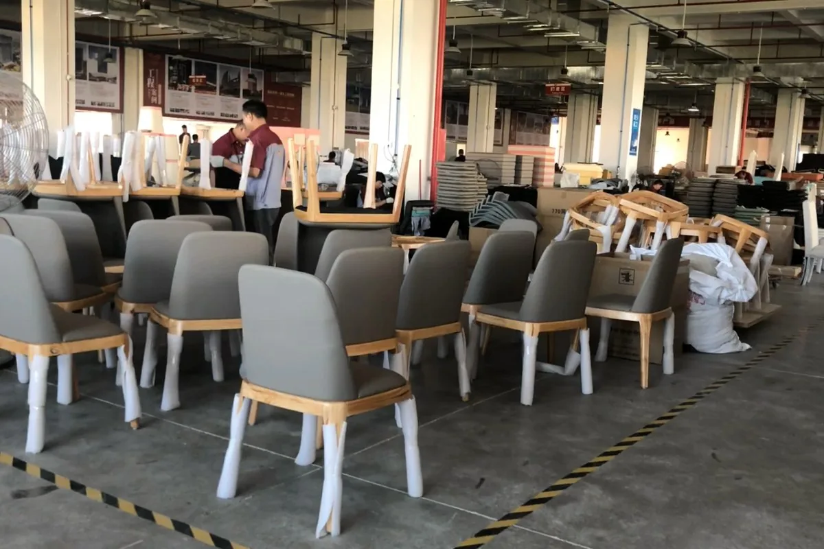 inspección y embalaje de mobiliario para exportación