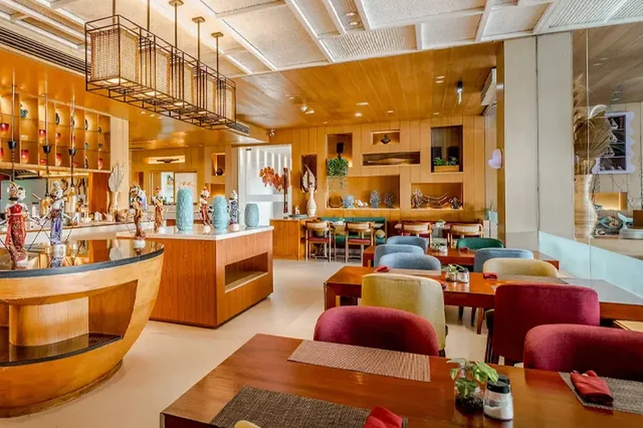zona bar restaurante con seating mixto para hotel