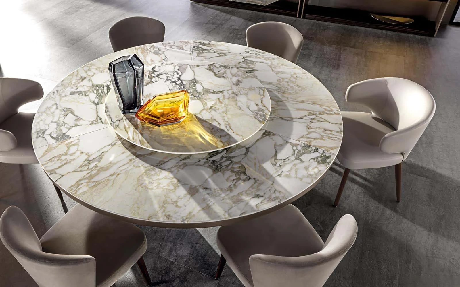 detalle de mesa de mármol para comedor premium