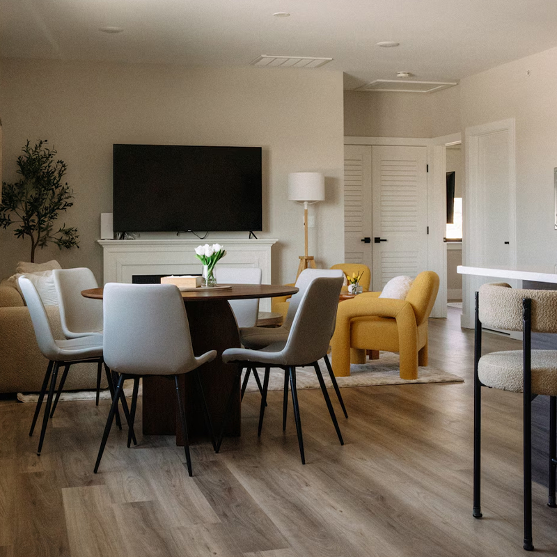 Mobiliario de Salón y Dormitorio Moderno con Madera Certificada FSC vista 4